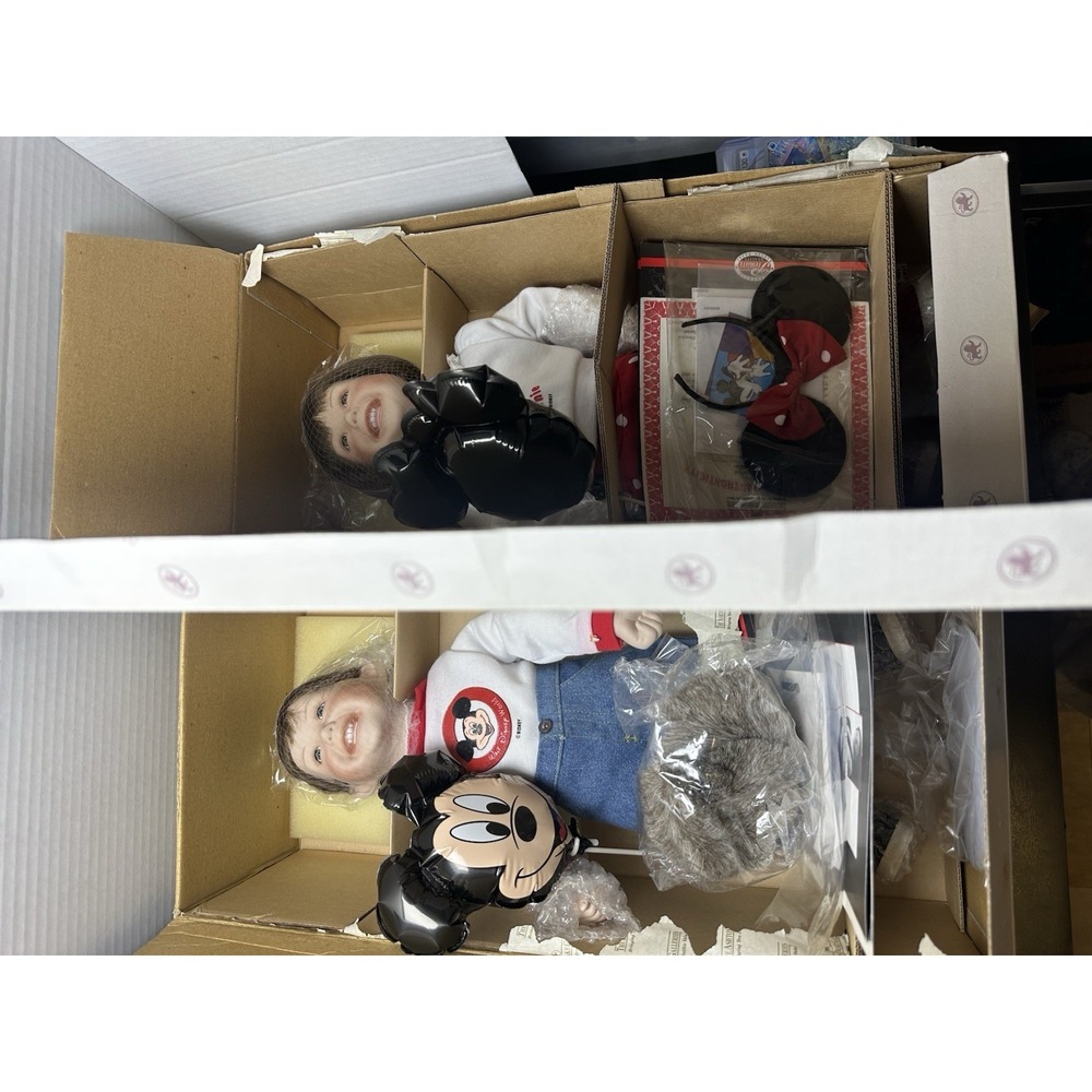 Vintage Ashton-Drake Walt Disney World Boy and Girl Porcelain Doll Set COA NEW